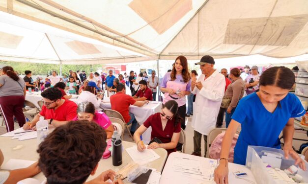 Realiza DIF Municipal y Centros Comunitarios Cruzada en el Centro Comunitario Francisco Villarreal Torres