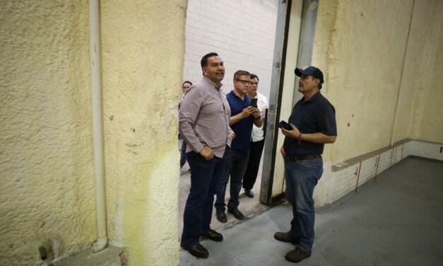 Realiza Presidente Municipal recorrido por empresa en Cuauhtémoc, Chih.