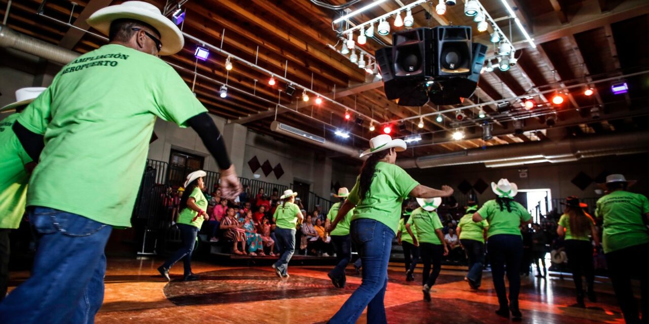 Celebran con gran entusiasmo el “Festival Cultural 60 y Más” en el Centro Municipal de las Arte