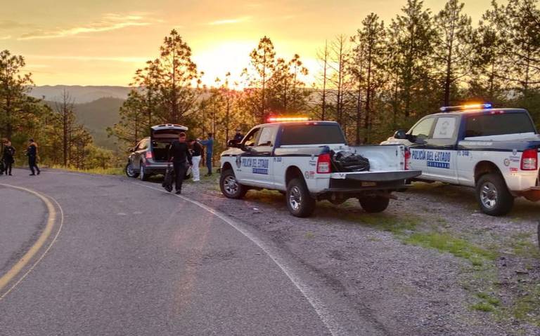 Policías estatales sufren accidente en la carretera Parral-Guadalupe y Calvo