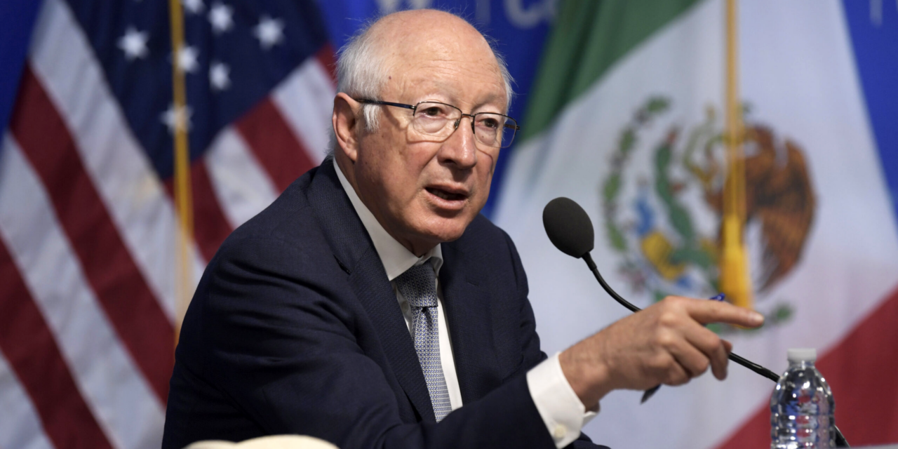 Reforma judicial, riesgo para el funcionamiento de la democracia en México: Ken Salazar