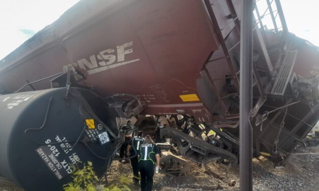 Atiende personal de Protección Civil descarrilamiento en Ciudad Ahumada