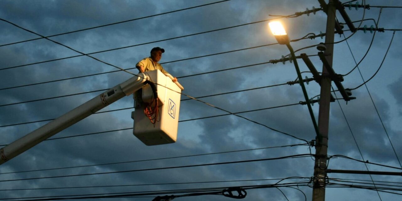 Se han encendido más de 65 mil luminarias led en la presente administración