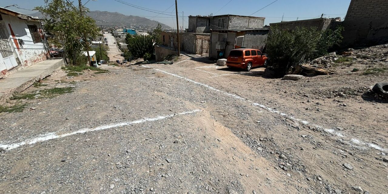 Comienza Obras Públicas trabajos de construcción de la calle ‘Cafeto’