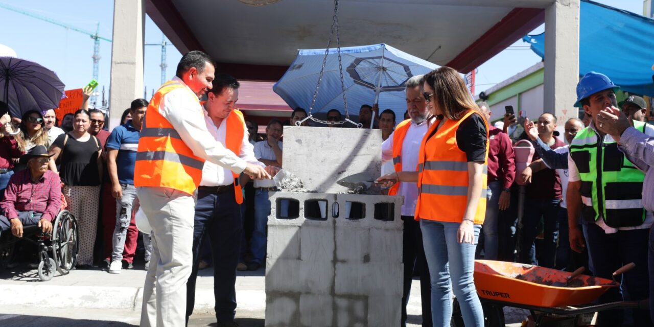 Colocan primera piedra del puente de la avenida Vicente Guerrero