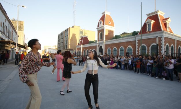 Realizan recorrido artístico socio-cultural “Anónimas: Mujeres extraordinarias” por el Centro Histórico