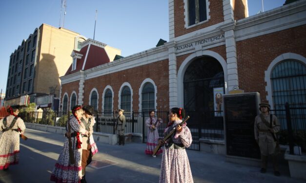 Realizan recorrido artístico socio-cultural “Anónimas: Mujeres extraordinarias” por el Centro Histórico