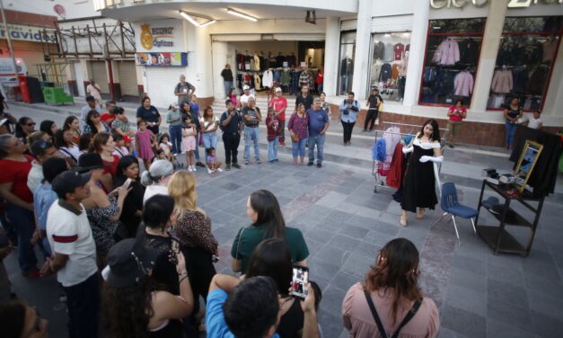 Realizan recorrido artístico socio-cultural “Anónimas: Mujeres extraordinarias” por el Centro Histórico