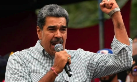 Maduro decreta Navidad adelantada en Venezuela