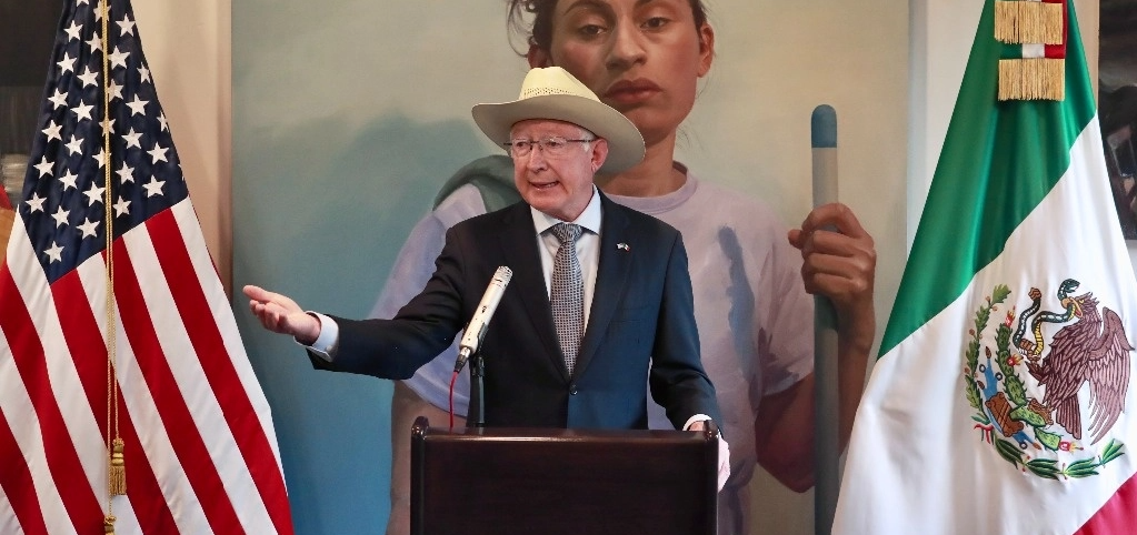 EU no es culpable de violencia en Sinaloa: Ken Salazar