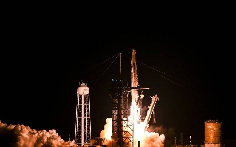 Astronautas de ‘SpaceX’ realizan la primera caminata espacial privada en la historia