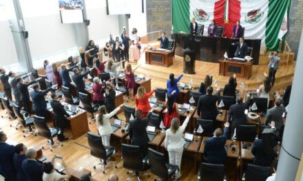 Rinden protesta los 33 nuevos diputados locales en Congreso del Estado