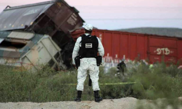 Más de 5 mil kilogramos de ácido sulfúrico derramados por descarrilamiento de tren en Ahumada