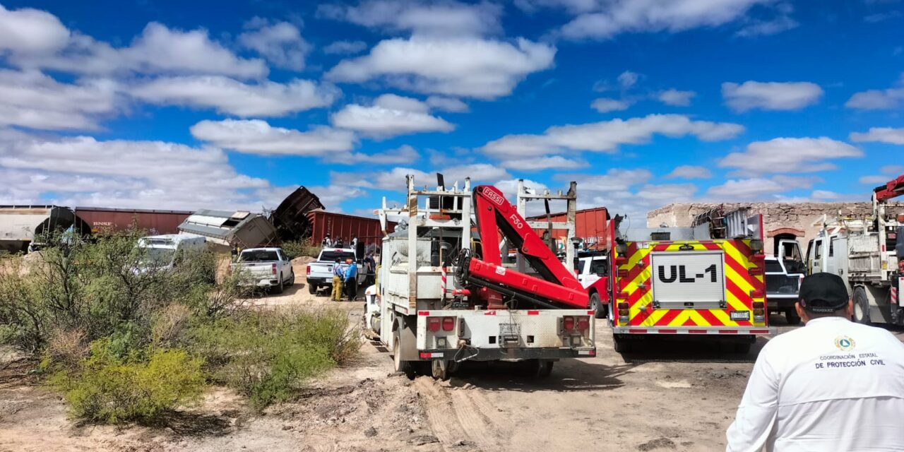 Realizan maniobras para asegurar material peligroso de tren descarrilado en tramo Ahumada-Juárez