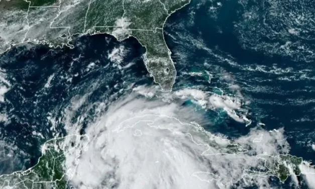 La tormenta tropical “Helene” avanza por el Caribe hacia Florida