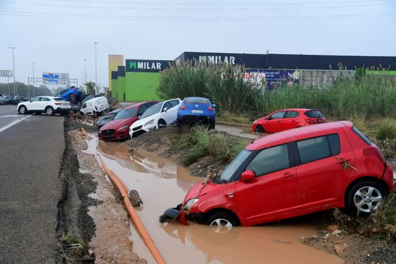 Impactantes imágenes de las inundaciones por la ‘DANA’ en España que dejan más de 60 muertos