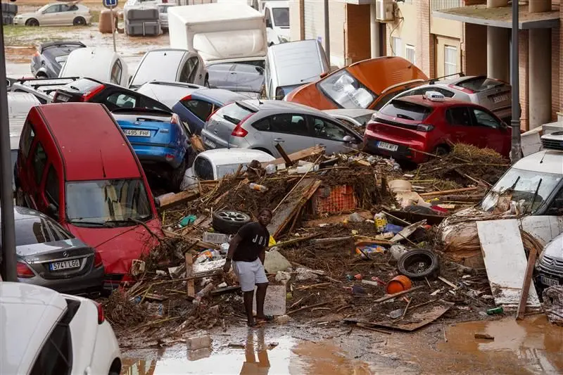 Impactantes imágenes de las inundaciones por la ‘DANA’ en España que dejan más de 60 muertos