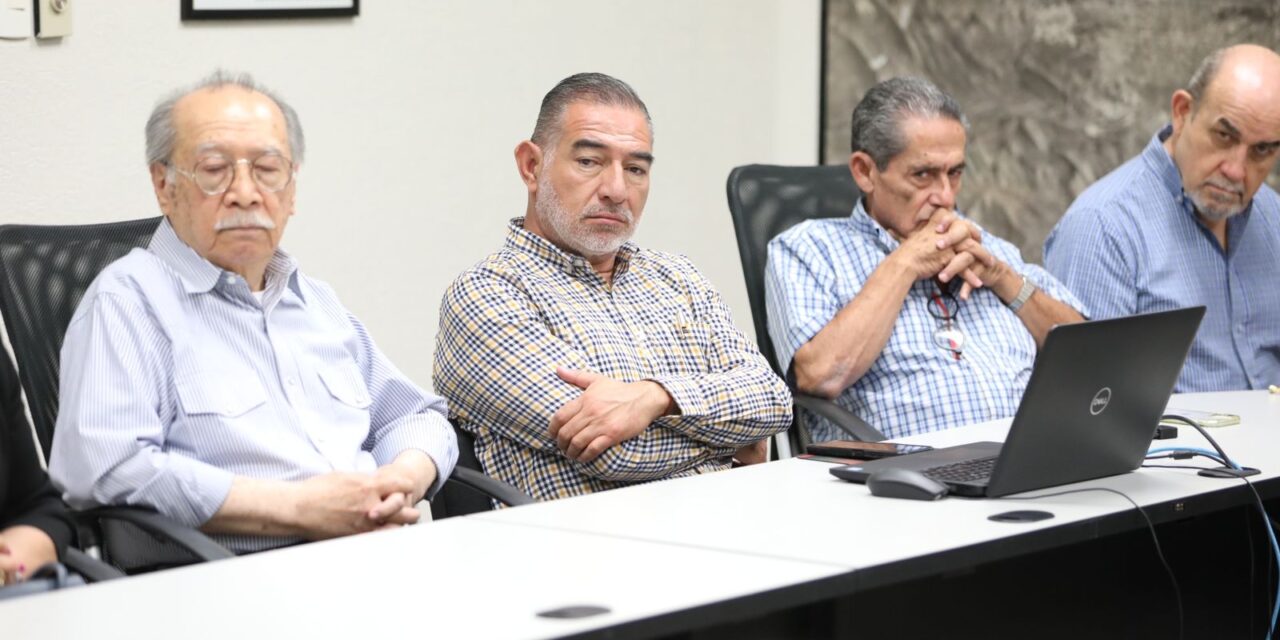 Acuerdan autoridades municipales y comerciantes de la Zona Centro crear un comité de promoción