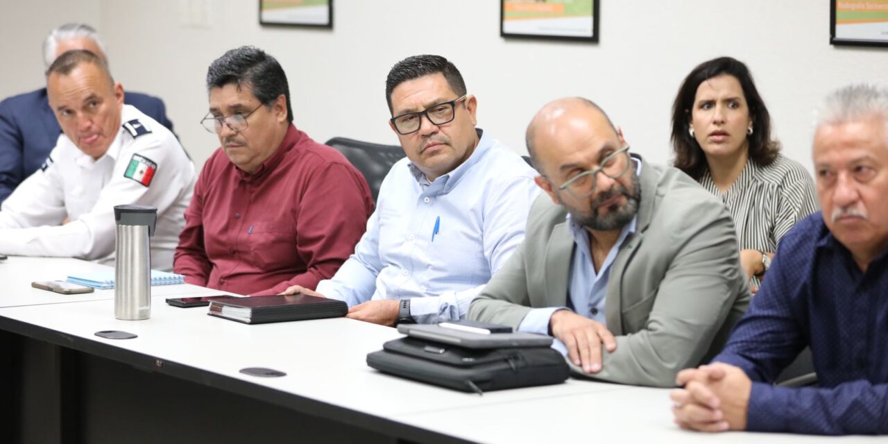 Acuerdan autoridades municipales y comerciantes de la Zona Centro crear un comité de promoción