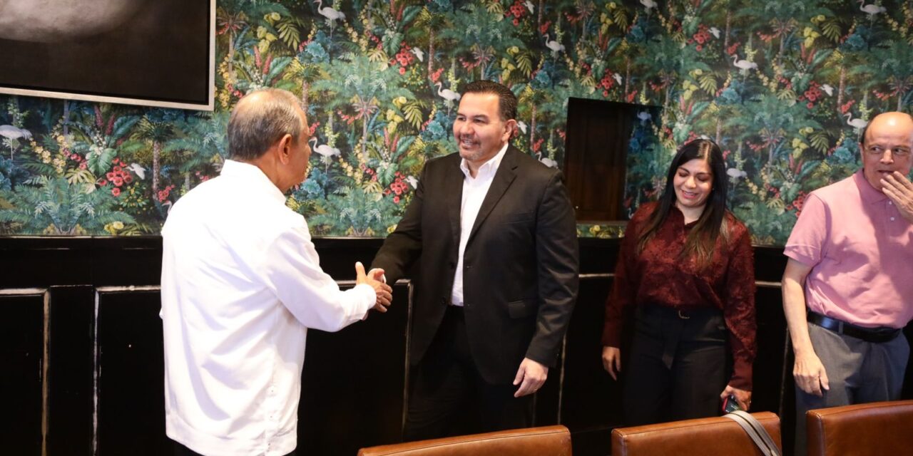 Reconoce Municipio el esfuerzo y compromiso de médicos juarenses