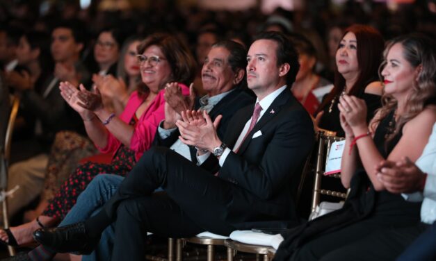 Presenta su Tercer Informe de Actividades la Presidenta del DIF Municipal