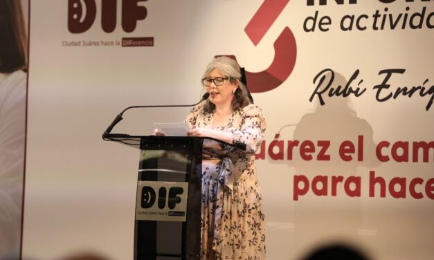 Presenta su Tercer Informe de Actividades la Presidenta del DIF Municipal