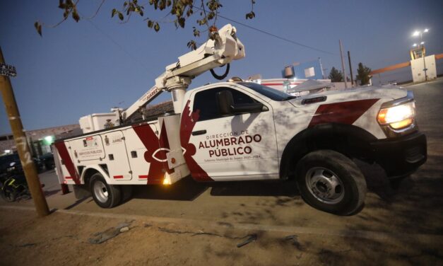 Realizan entrega de luminarias en siete zonas de la ciudad