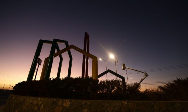 Realizan entrega de luminarias en siete zonas de la ciudad