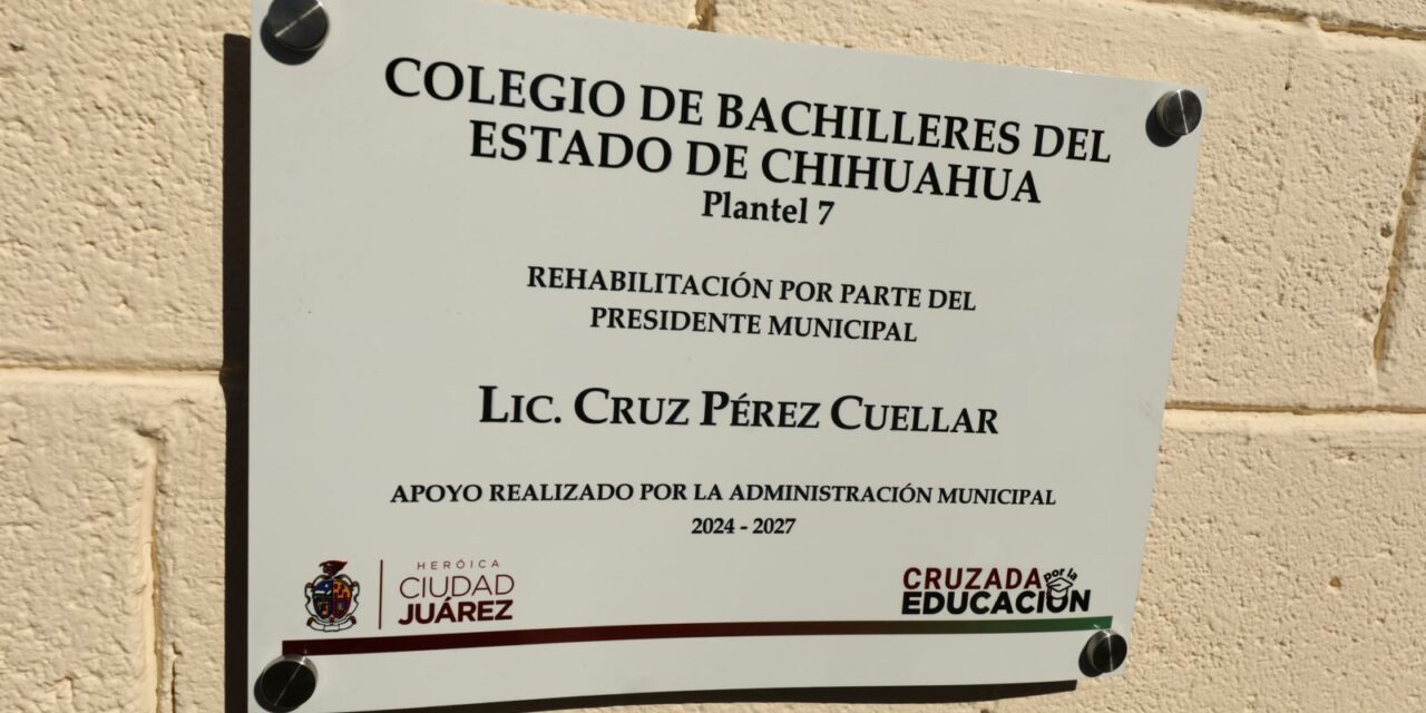 Entrega el Presidente Pérez Cuéllar teatro acústico al Colegio de Bachilleres 7