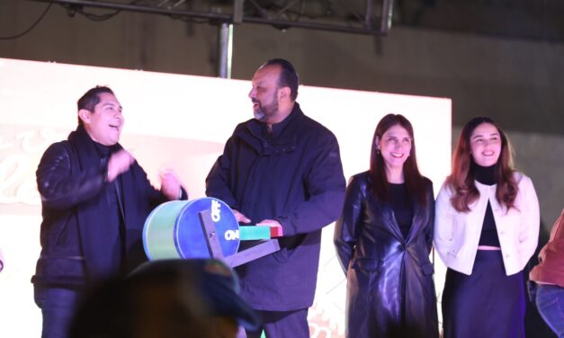 Dona Total Gas 60 mil pesos en juguetes para ‘Santa Bombero’