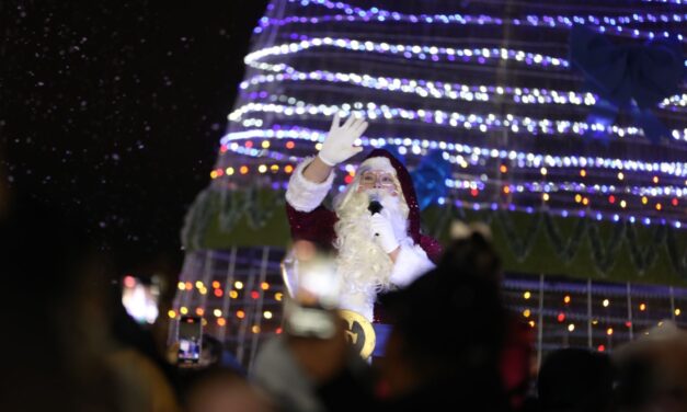 Dona Total Gas 60 mil pesos en juguetes para ‘Santa Bombero’