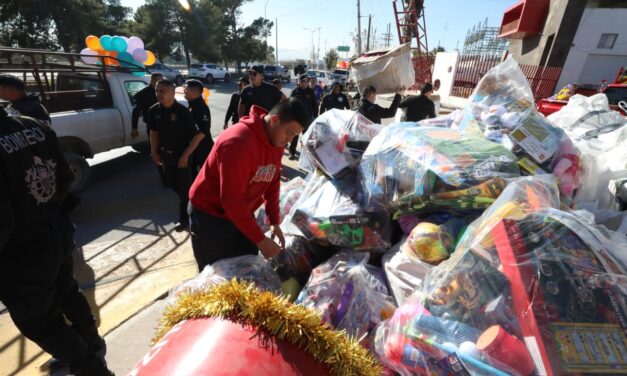 Comerciantes donan 16 mil juguetes para la campaña “Santa Bombero”