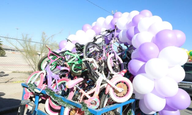 Comerciantes donan 16 mil juguetes para la campaña “Santa Bombero”