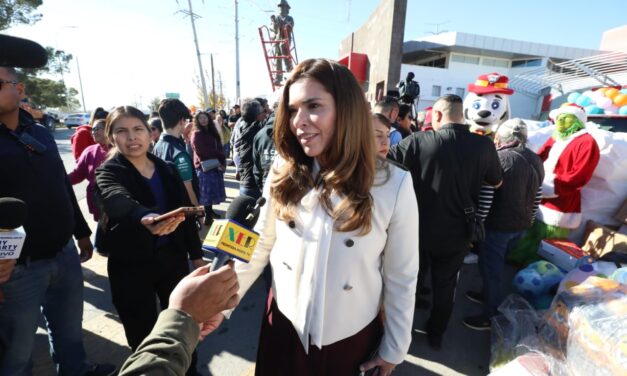 Comerciantes donan 16 mil juguetes para la campaña “Santa Bombero”