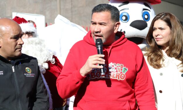 Comerciantes donan 16 mil juguetes para la campaña “Santa Bombero”