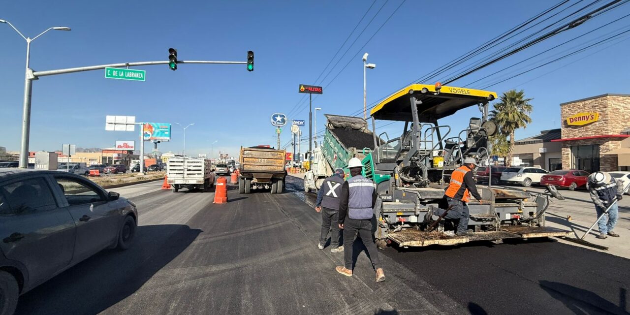 Trabajan en la repavimentación de la avenida Tecnológico