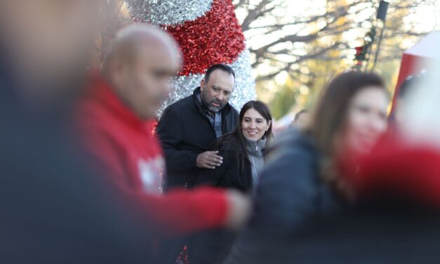 “Santa Bombero” inicia la entrega de juguetes
