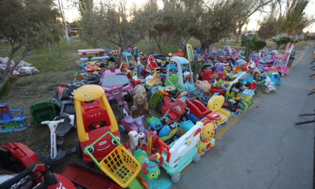 “Santa Bombero” inicia la entrega de juguetes