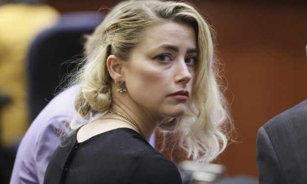 Amber Heard espera su primer hijo con la fotógrafa Bianca Butti