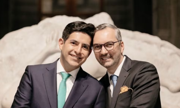 Martín Borrego renuncia a Semarnat tras revelación de boda en el MUNAL