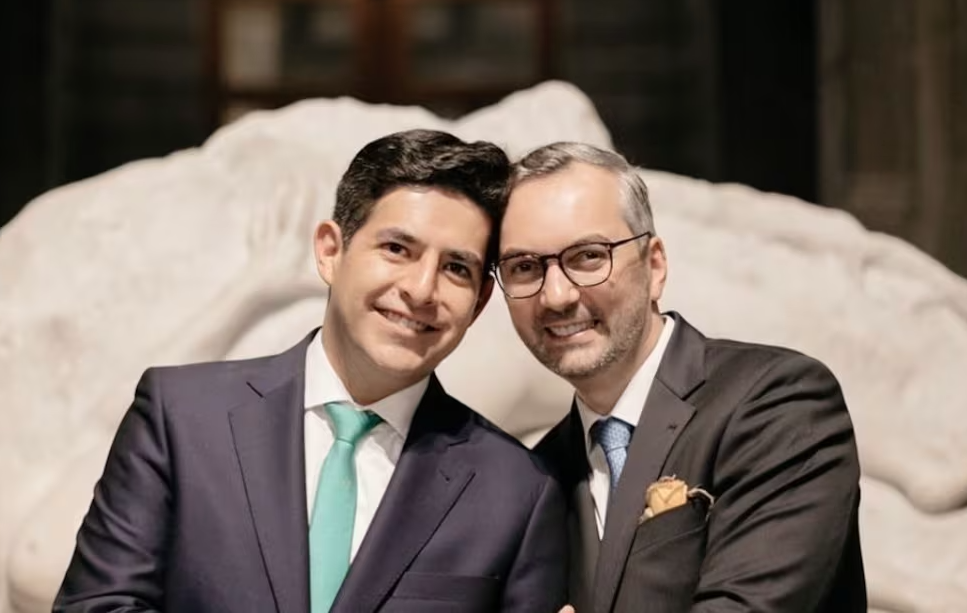 Martín Borrego renuncia a Semarnat tras revelación de boda en el MUNAL