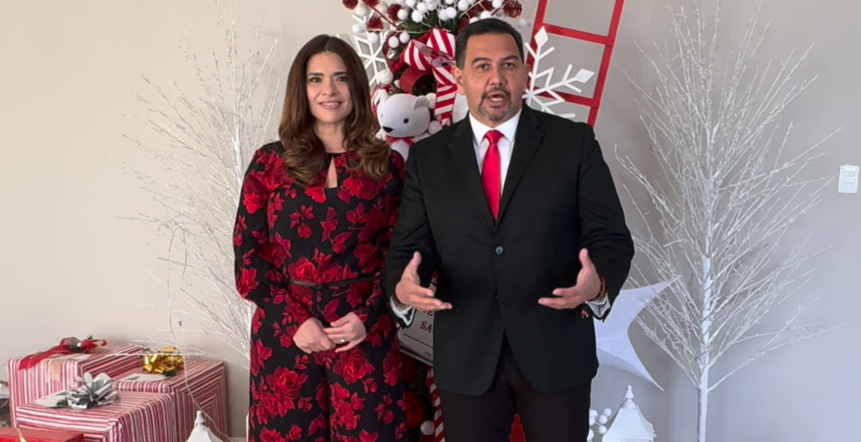 Alcalde Cruz Pérez Cuéllar y su esposa Rubí Enríquez, comparten mensaje navideño para los chihuahuenses