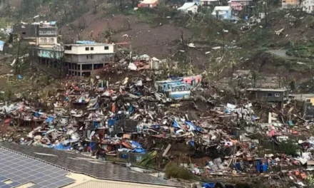 “Parece el resultado de un accidente nuclear”. El peor ciclón en 90 años que devastó la isla de Mayotte en Francia