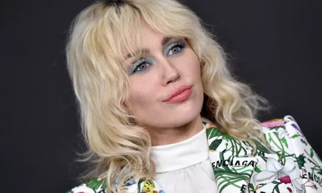 El emotivo mensaje de Miley Cyrus para esta Navidad