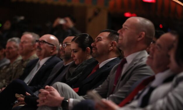 Toma protesta el nuevo Alcalde de El Paso, Texas