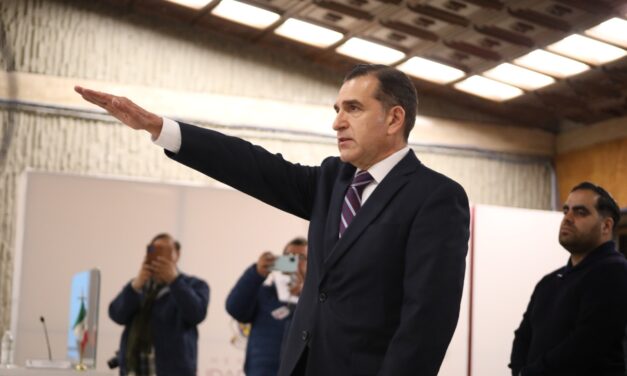 Toma protesta el nuevo director de la Operadora Municipal de Estacionamientos de Juárez