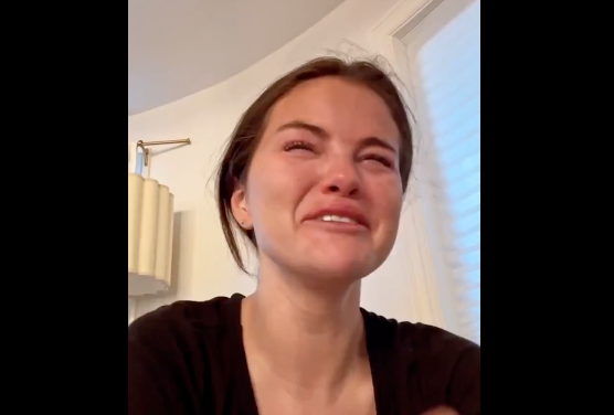 La actriz Selena Gómez sube video en “crisis” por deportaciones y la tunden en redes