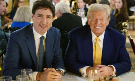 Trump aprovecha renuncia de Trudeau para pedir la anexión de Canadá