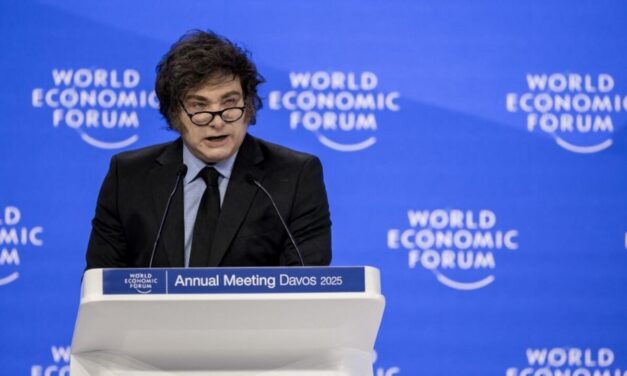 Javier Milei retira a Argentina de la OMS