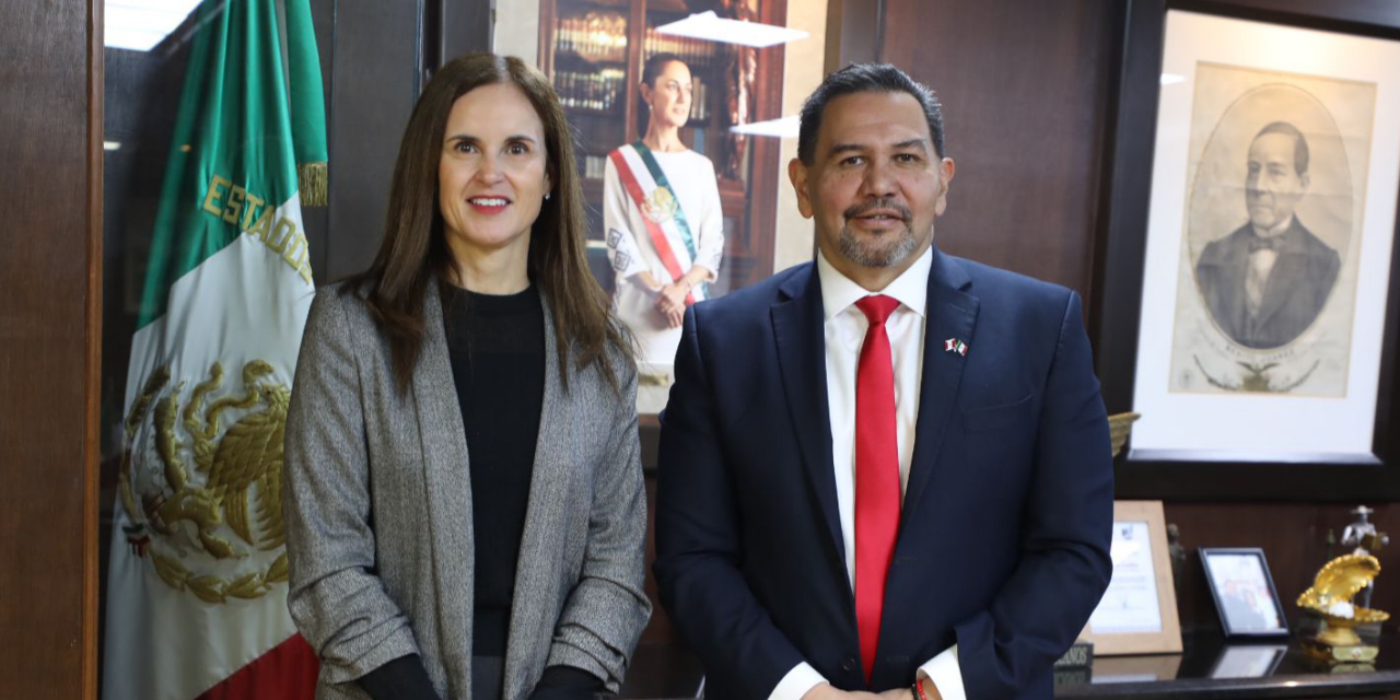 Visita la Cónsul de Canadá en México al Presidente Pérez Cuéllar